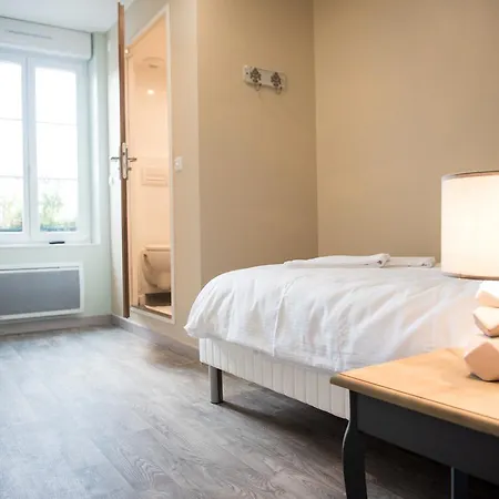 Logis Restaurant Le Relais Fleuri Hotel Vervins