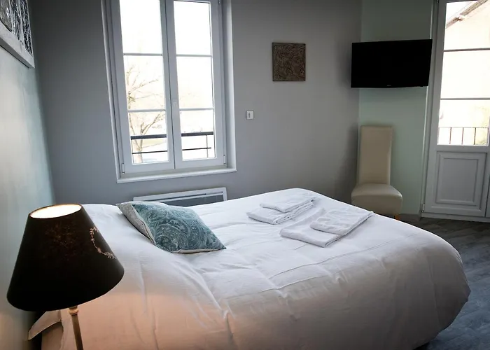 Logis Restaurant Le Relais Fleuri 2* Vervins