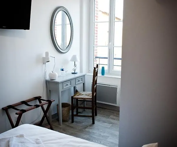 Logis Restaurant Le Relais Fleuri Hotel Vervins