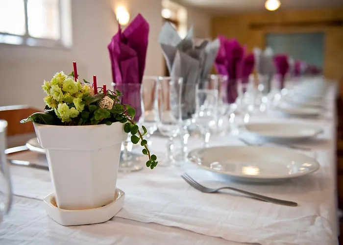 Logis Restaurant Le Relais Fleuri Hotel Vervins