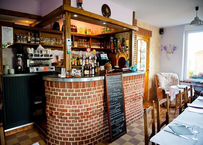 Logis Restaurant Le Relais Fleuri 2* Vervins